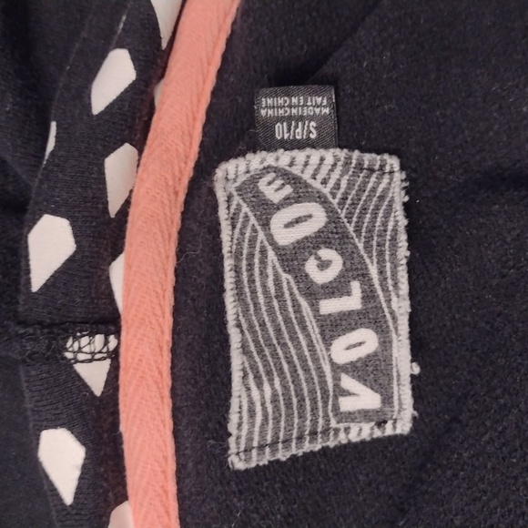 Vintage Volcom Skater Black Hoodie Size Small - Picture 16 of 16